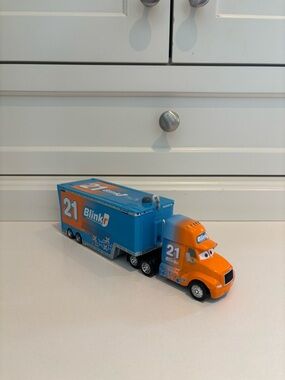 Disney Cars Blinkr #21 Speedy Comet’s Hauler
